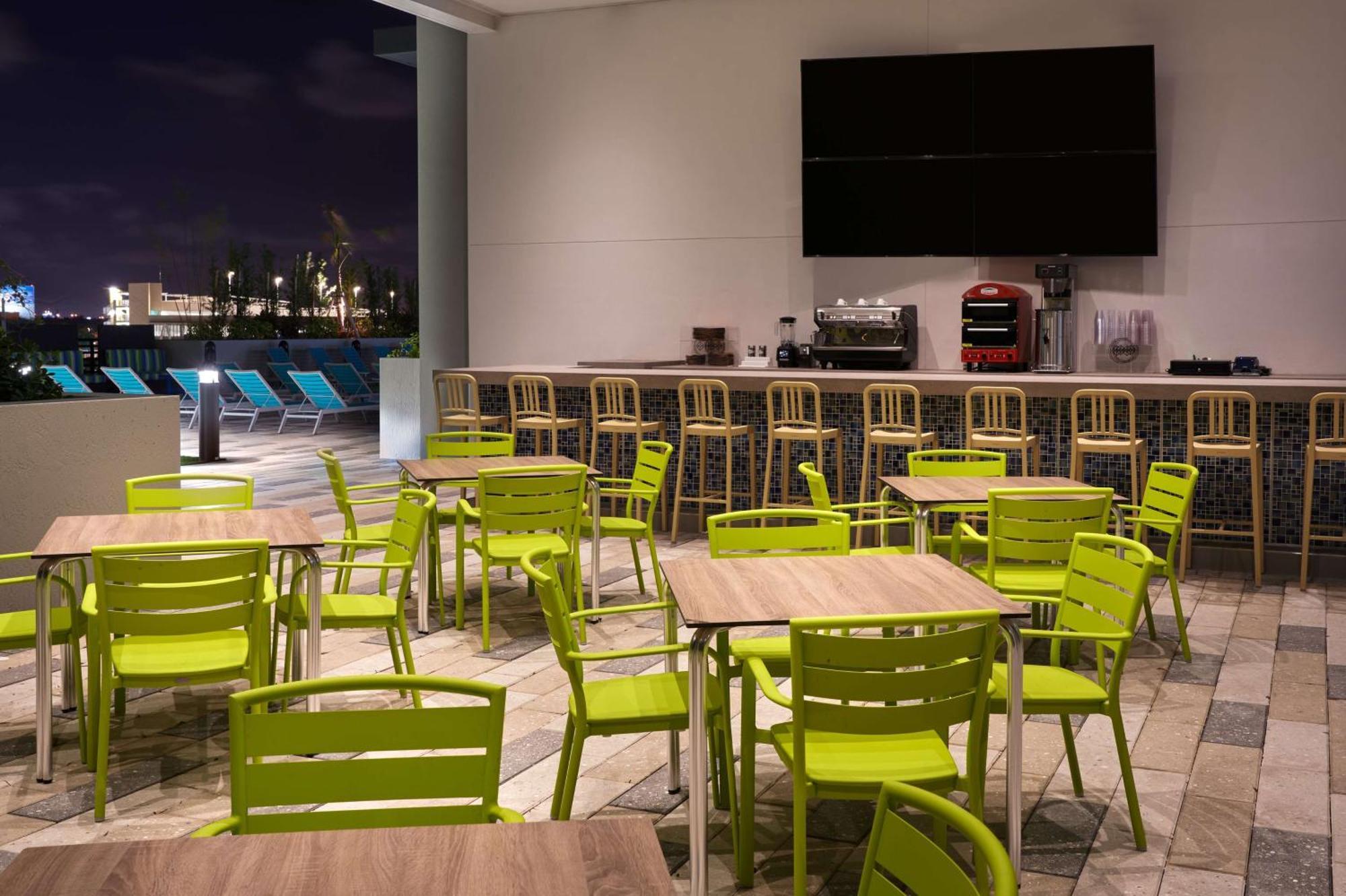 Tru By Hilton Fort Lauderdale Downtown-Flagler Village Ngoại thất bức ảnh
